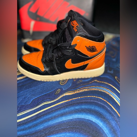 Retro Jordan 1’s - Picture 5 of 8